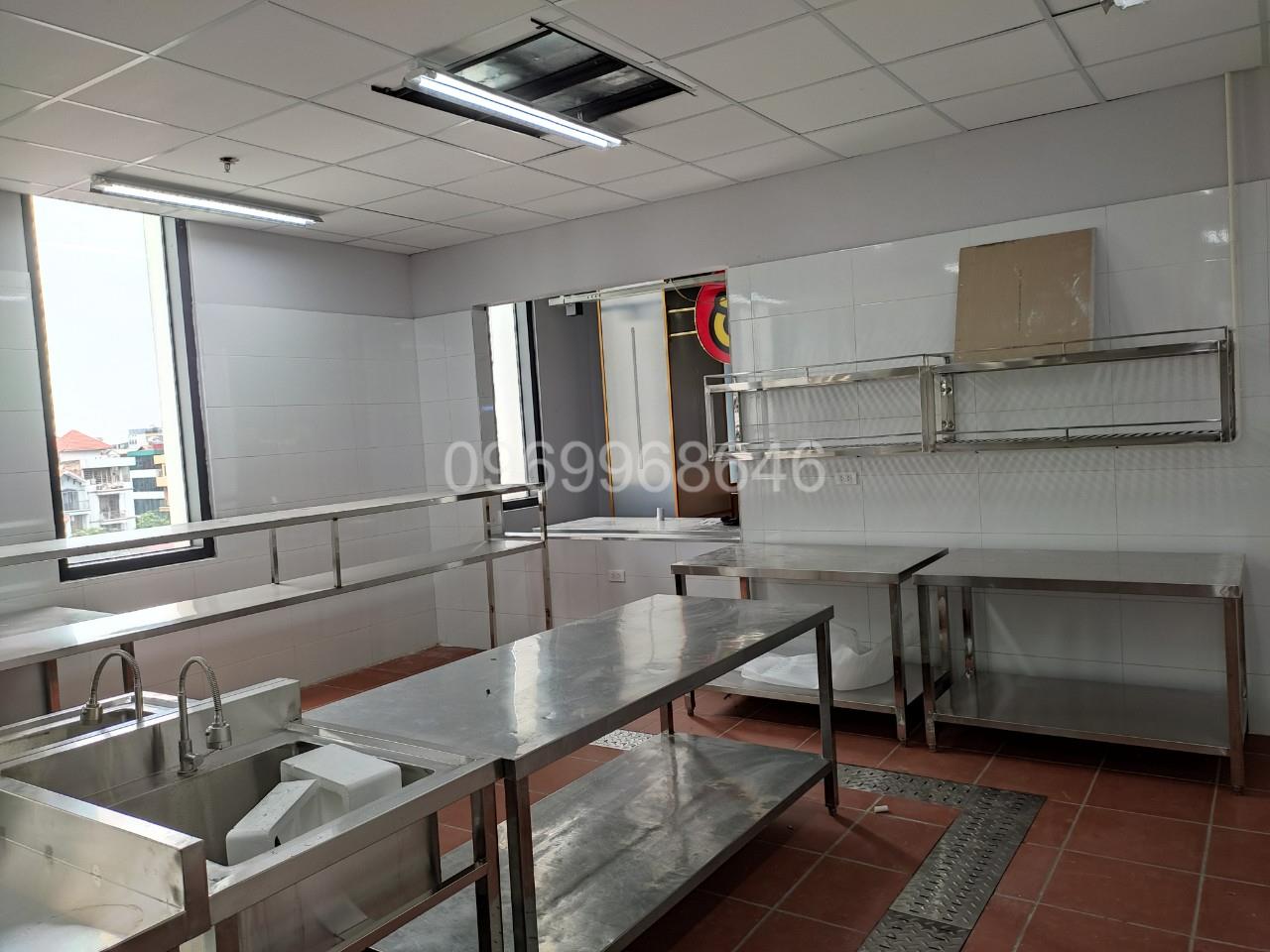 Cung cấp thi công hệ thống hút khói, hút mùi, khử mùi bằng ozone, lọc khói tĩnh điện cho bếp nhà hàng khách sạn. Hotline 0969968646